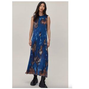 Plisse Blurred Print Sleeveless maxi dress